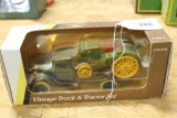 John Deere Ertyl Vintage Truck & Tractor NIB