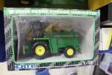 1/32 John Deere Forage Harvester NIB