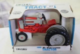 1/16 Ertyl Ford 981 Select O Speed Tractor MB