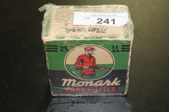 Vintage 25ct Monark Trap Shells