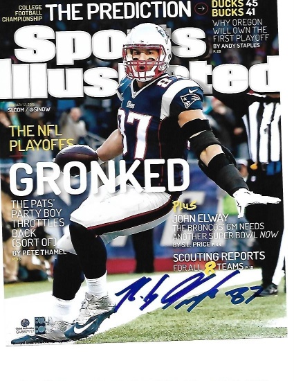 Rob Gronkowski New England Patriots Autographed 8x10 Sports Illustrated Cover Photo w/GA coa