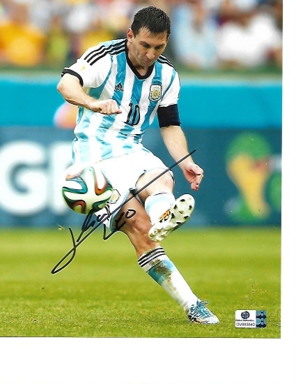 Lionel Messi Argentina Autographed 8x10 Kicking Photo w/GA coa  bw