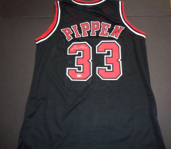 Scottie Pippen Chicago Bulls Autographed Custom Black Basketball Style Jersey w/GA coa