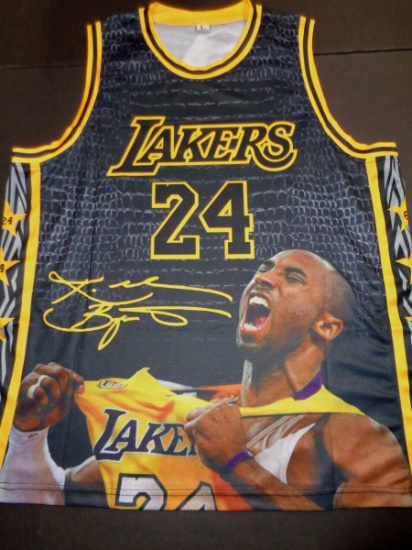 Kobe Bryant Los Angeles Lakers Custom Screen Printed Tribute T-Shirt (A-Shirt) Large