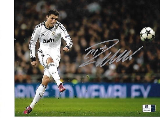 Christiano Ronaldo Real Madrid CF Autographed 8x10 Kick Photo w/GA coa