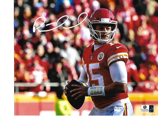 Patrick Mahomes Kansas City Chiefs Autographed 8x10 Under Pressure Photo w/GA coa