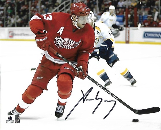 Pavel Datsuk Detroit Red Wings Autographed 8x10 Photo GA coa