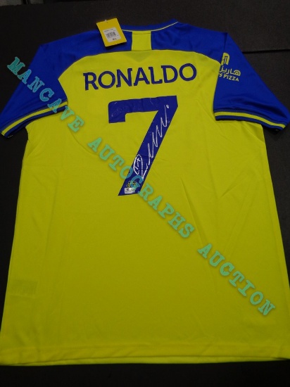 Cristiano Ronaldo Al-Nassr Autographed 2022-23 Home Soccer Jersey GA coa