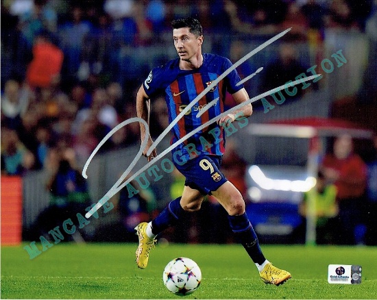 Robert Lewandowski FC Barcelona Autographed 8x10 Photo coa  *1