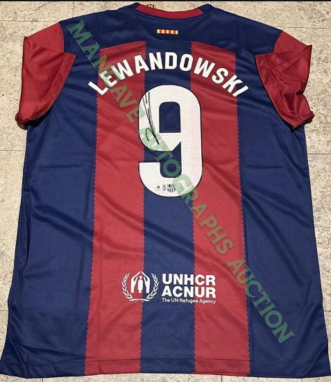 Robert Lewandowski FC Barcelona Autographed 2023-24 Nike Home Jersey coa