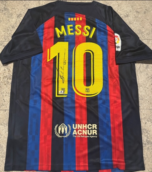 Lionel Messi F.C. Barcelona Autographed Nike Home Soccer Jersey coa