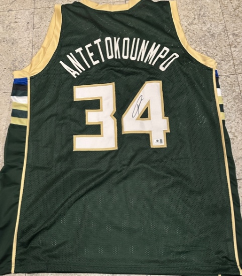 Giannis Antetokounmpo Milwaukee Bucks Autographed Custom Basketball Jersey coa