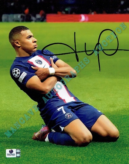 Kylian Mbappé Paris Saint-Germain Autographed 8x10 Photo coa