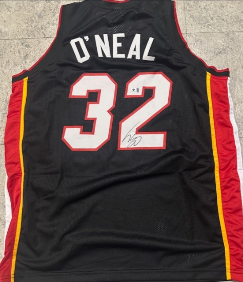 Sports & Entertainment Memorabilia Auction