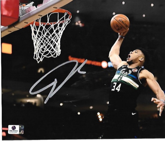 Giannis Antetokounmpo Milwaukee Bucks Autographed 8x10 Photo coa