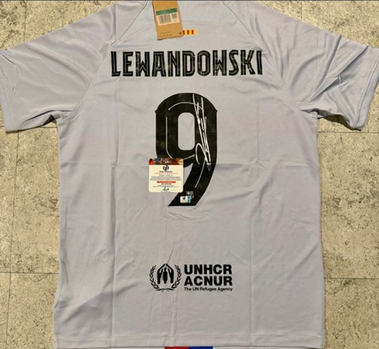 Robert Lewandowski FC Barcelona Autographed 2023-24 Nike Away Jersey coa