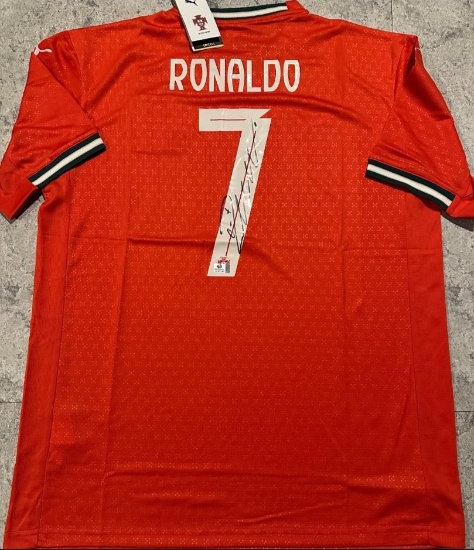Cristiano Ronaldo Portugal Autographed 2025 Puma Home Soccer Jersey coa