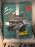 Rizzy Home Throw (teal)