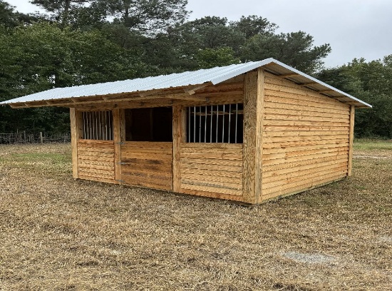 12.5ft by 12ft cypress horse stall
