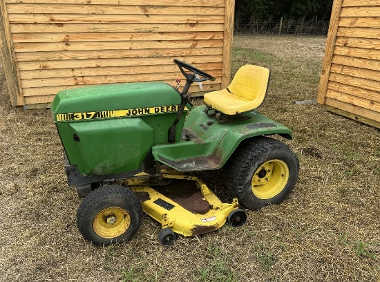 317 JD 48in lawn mower running