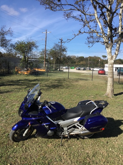 2005 Yamaha FJR 1300 Touring Bike