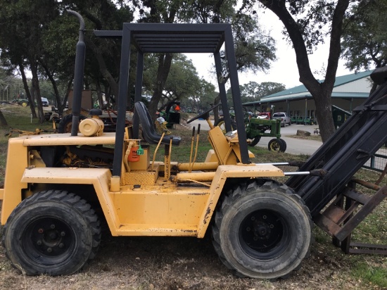 LiftAll Rough Terrain Fork Lift