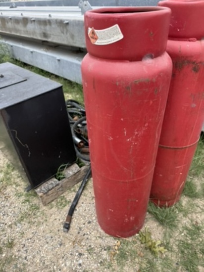 1 bottle of acetylene partially full.