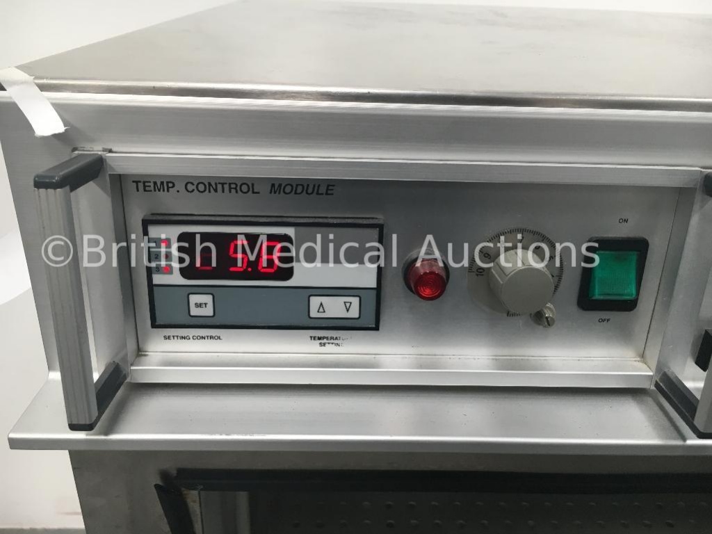 Assab KEBO BioMed CO2 Incubator Type T305 GF (Powers Up) | Industrial  Machinery & Equipment Medical & Lab Equipment Medical Equipment | Online  Auctions | Proxibid