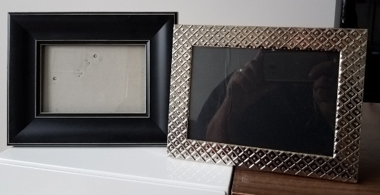 2 5x7 Picture frames