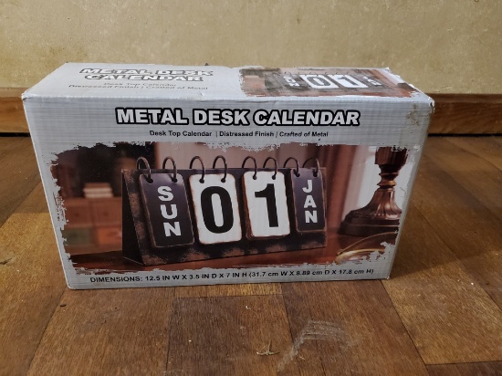 Metal Desk Calendar