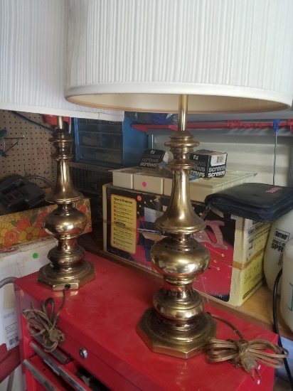 set of lamps
