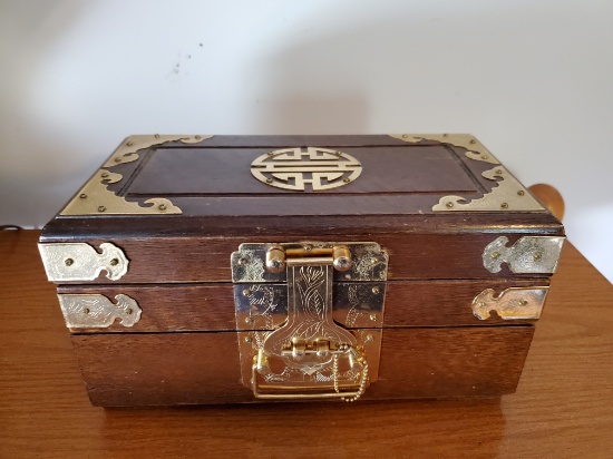 Locking Wood Jewelry Box