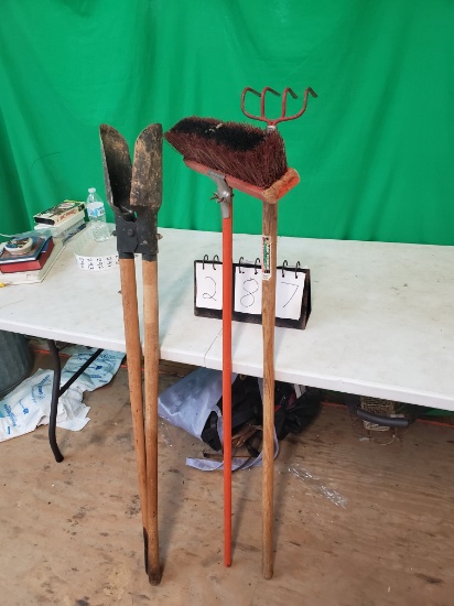 yard tools