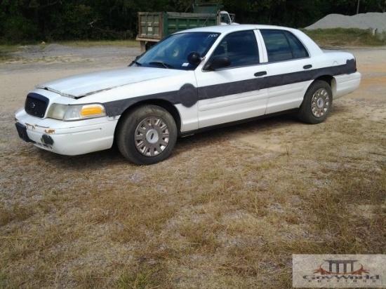 2005 FORD CROWN VICTORIA POLICE INTERCEPTOR:VIN# 2FAFP71W35X143833,