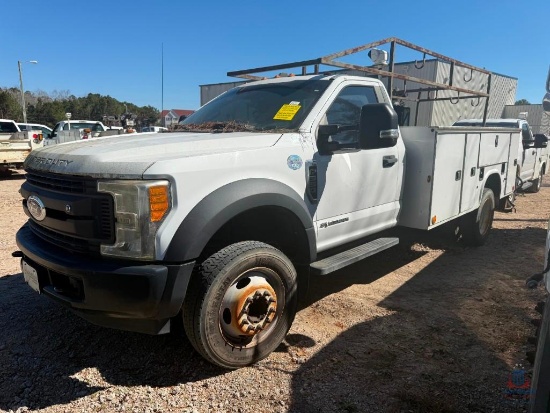 2017 Ford F-550 Service Truck, VIN # 1FDUF5GT4HEC99581