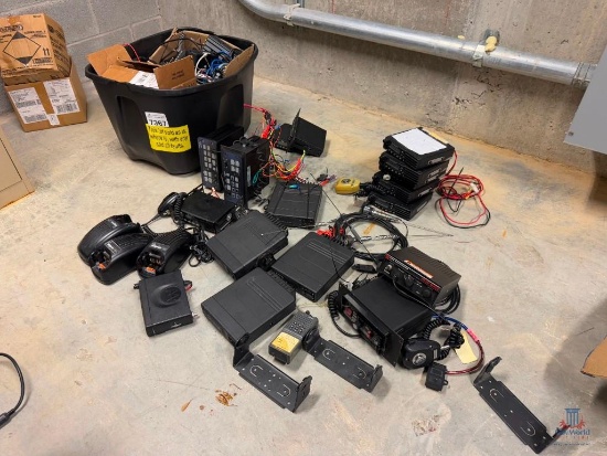 ASSORTMENT OF RADIO'S, ANTENNAS, AND CARCAMS