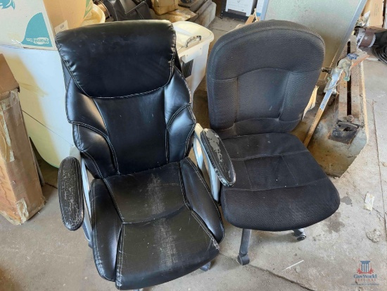 LOT CONSISTING OF (6) OFFICE CHAIRS