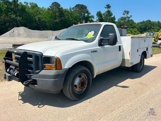 2007 Ford F-350 Service Truck, VIN # 1FDWF36597EB21602