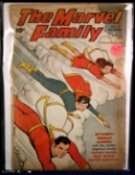 The Marvel Family #17 - Golden Age classic title - HTF