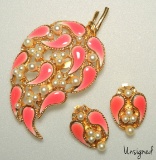 Vintage Pink Enamel and Pearl Bead Brooch and Earring Set