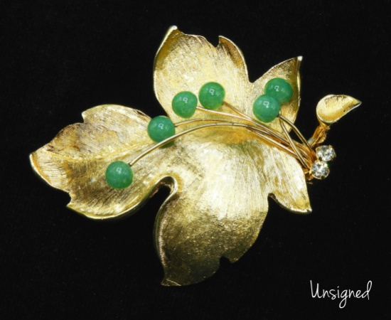 Vintage Gold Tone and Faux Jade Bead Brooch