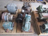 Pallet of 7 gearboxes.