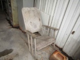 1 Rocking chair.