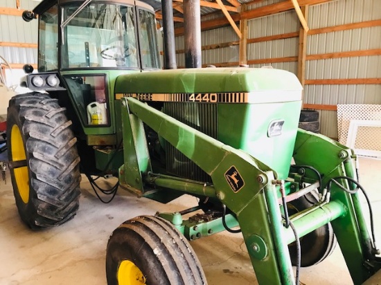 JD 4440 Tractor