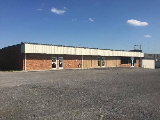9,600 sq. ft. Commercial Building