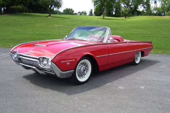 1962 Ford Thunderbird