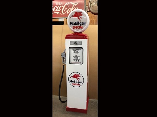 Mobilgas Special Gas Pump