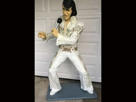 Elvis Statue