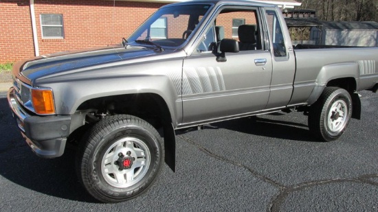 1987 Toyota SR5