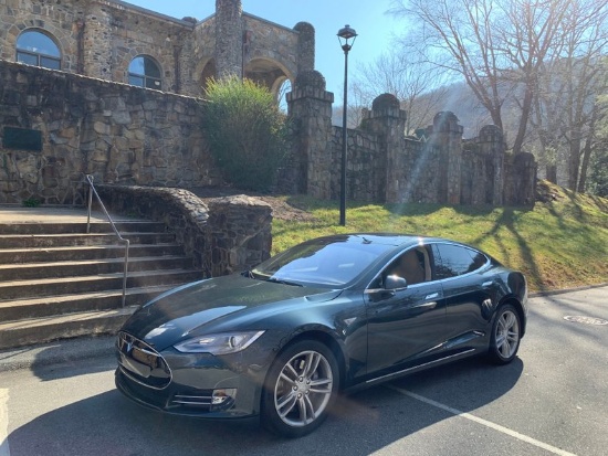 2014 Tesla S 85